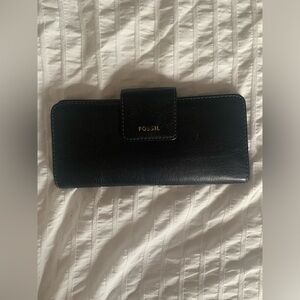 Fossil wallet